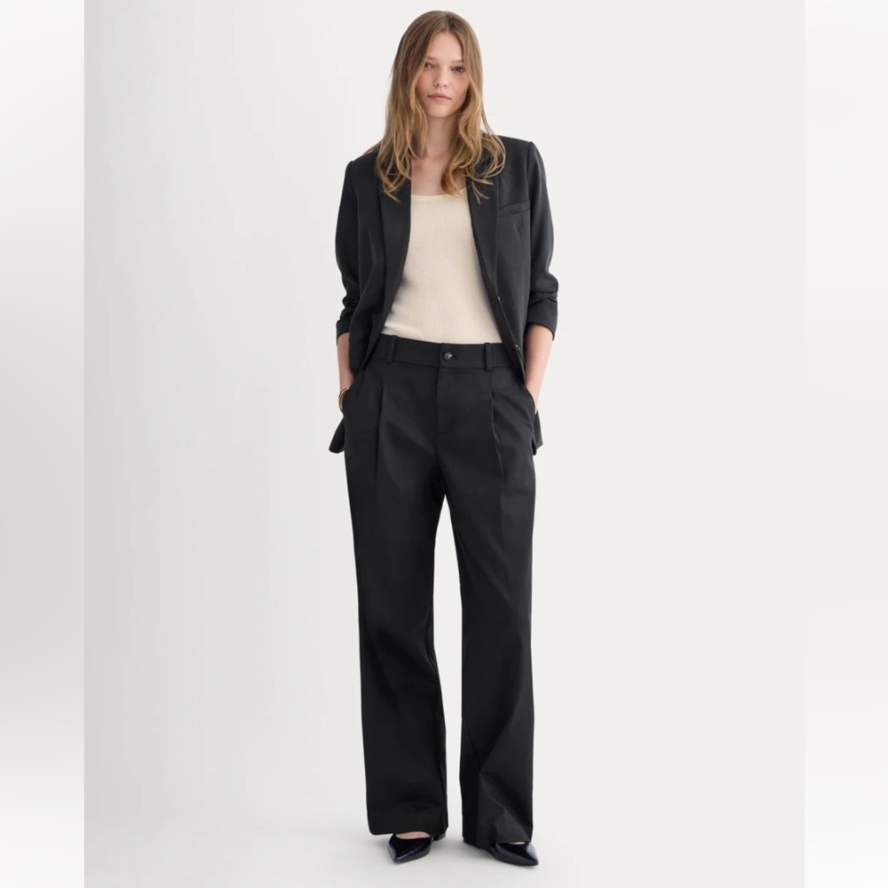 Everlane Wide-Leg Trousers in Buttersmooth